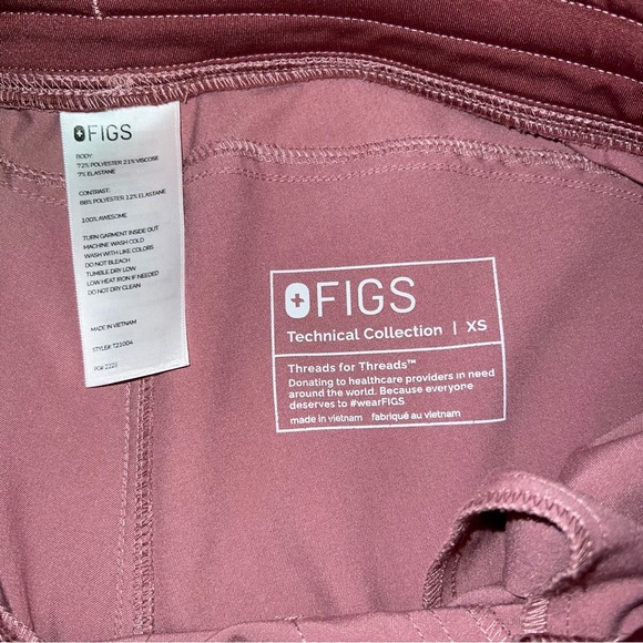 FIGS Mauve Scrub Set XXS/ XS Regular - Picture 6 of 8